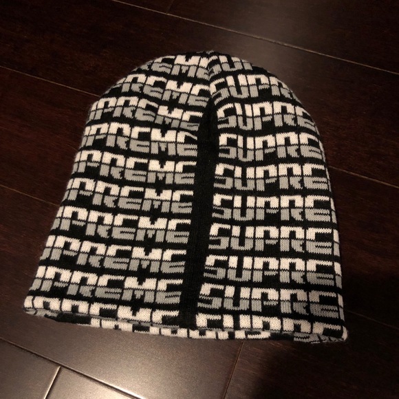 SUPREME Repeat Beanie Red Black White box logo camp cap tnf F//W 17